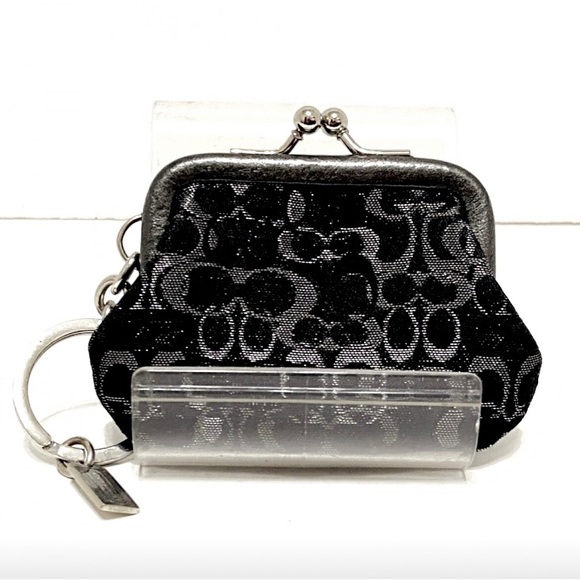 ♦️RARE♦️VINTAGE COACH 1667 LUREX OPTIC SIGNATURE KISSLOCK COIN PURSE - Picture 1 of 11